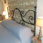 לינה וארוחת בוקר Acquamarina 3*