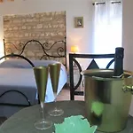Acquamarina מרינה די מונטמרצ'יאנו