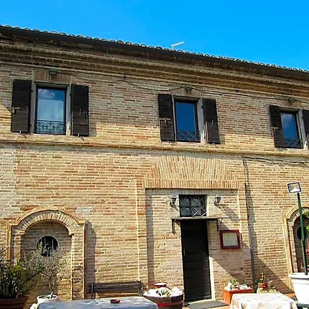 Alojamento de Acomodação e Pequeno-almoço Acquamarina Marina di Montemarciano