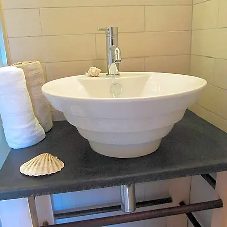 Alojamento de Acomodação e Pequeno-almoço Acquamarina 3*
