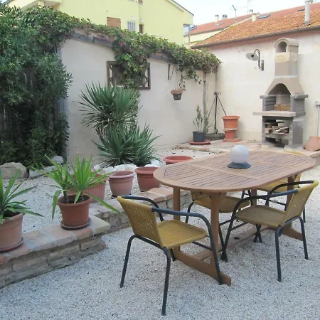 Acquamarina Alojamento de Acomodação e Pequeno-almoço Marina di Montemarciano