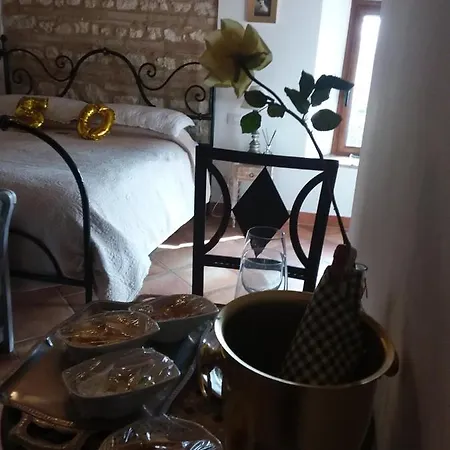 Acquamarina Bed & Breakfast *