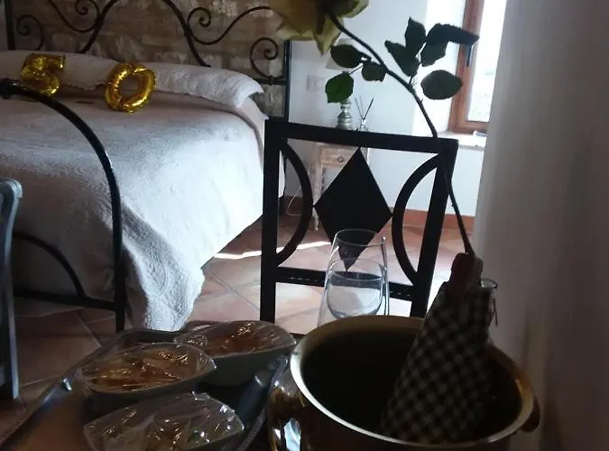 Acquamarina Nocleg ze śniadaniem 3*